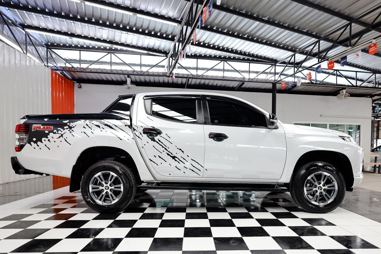 MITSUBISHI TRITON DOUBLE CAB PLUS 2.5 GLS-LTD (B1413)